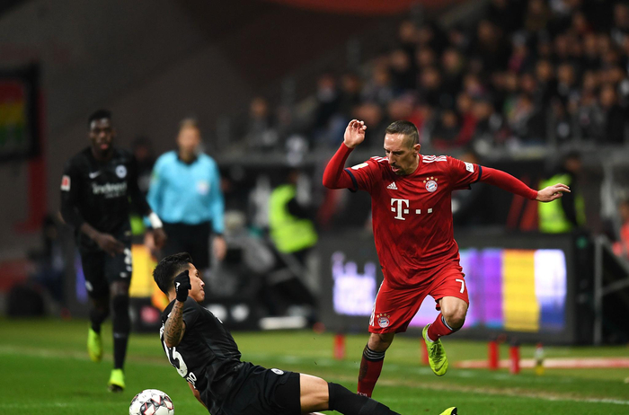 特罗萨德成为英超历史第5位进球达到50的比利时球员